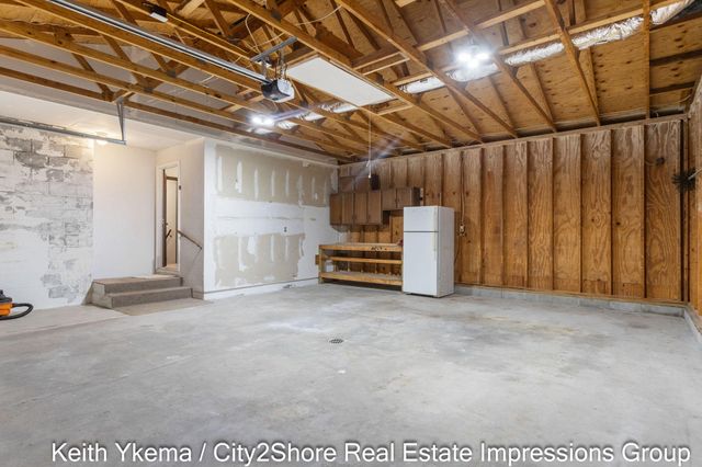 1830 N Roberts Road, Muskegon, MI 49445