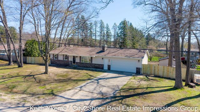 1830 N Roberts Road, Muskegon, MI 49445