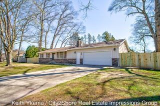 1830 N Roberts Road, Muskegon, MI 49445