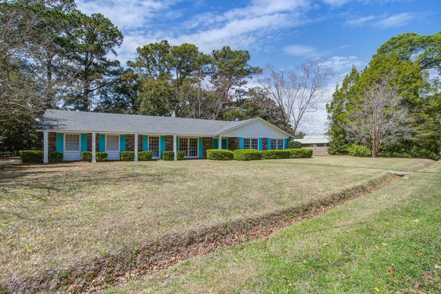 1805 Chelwood Circle, Charleston, SC 29407