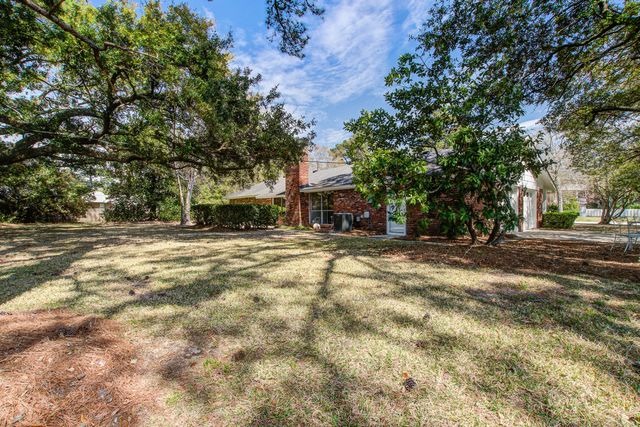 1805 Chelwood Circle, Charleston, SC 29407