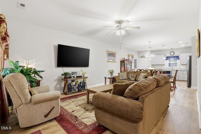 710 Haskett Court, Kinston, NC 28501