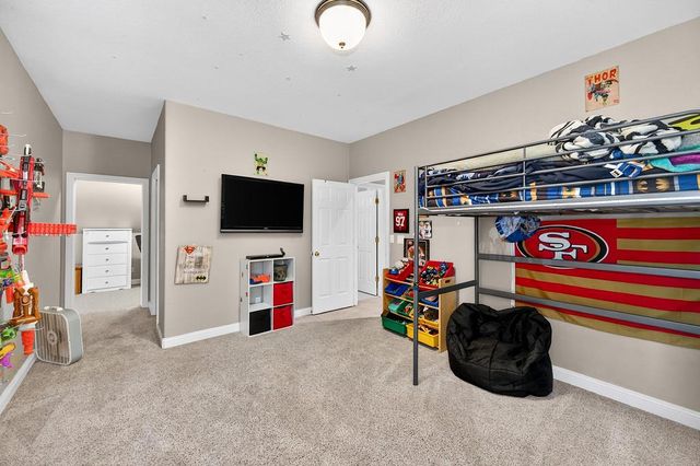 7010 Flat Creek Dr, Somerset, CA 95684