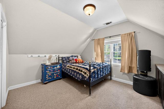 7010 Flat Creek Dr, Somerset, CA 95684