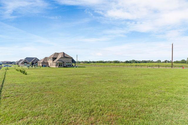 701 Olivia Lane, Collinsville, TX 76233