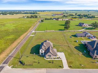 701 Olivia Lane, Collinsville, TX 76233