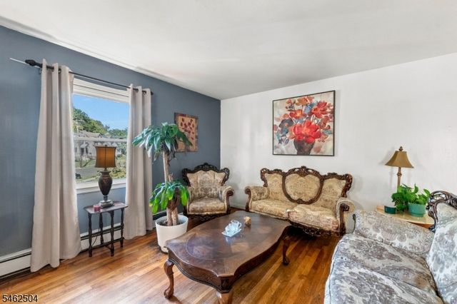 15 South St, Ridgefield Park Village, NJ 07660