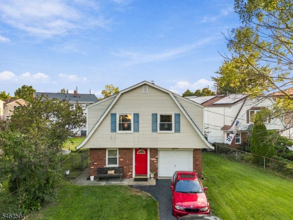 15 South St, Ridgefield Park Village, NJ 07660