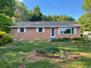 1358 Homeplace RD, Bedford, VA 24523