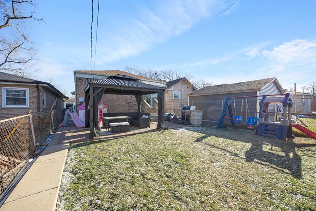 16508 EMERALD Avenue, Harvey, IL 60426