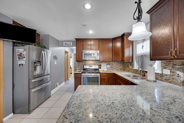 16508 EMERALD Avenue, Harvey, IL 60426