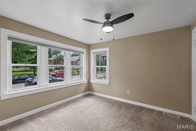 3831 Burgen, St Louis, MO 63116