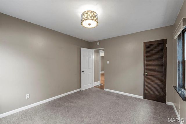 3831 Burgen, St Louis, MO 63116