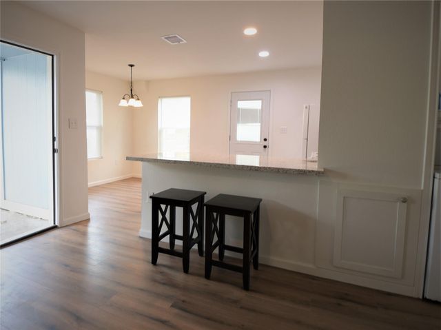 5422 Pine Avenue, Pasadena, TX 77503