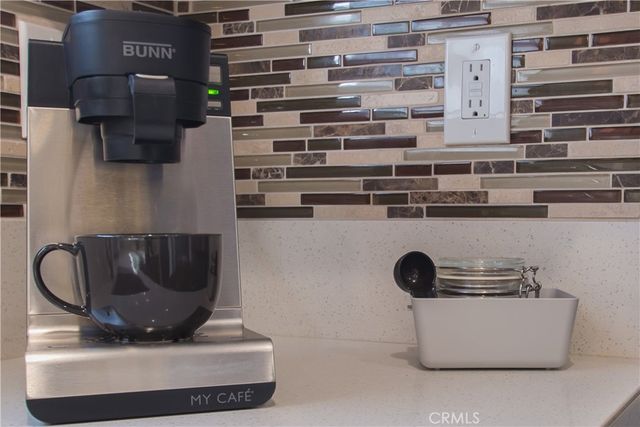 239 W Hillcrest Boulevard, Inglewood, CA 90301