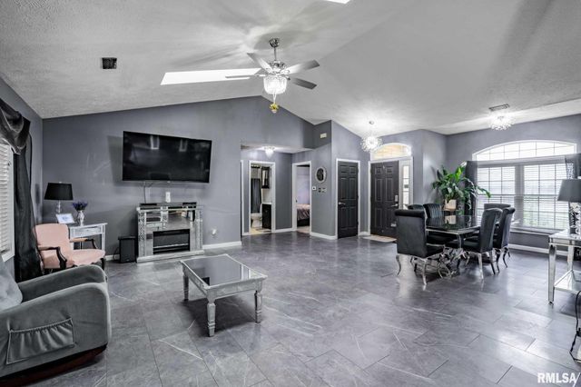 1710 George Sims Road, Marion, IL 62959