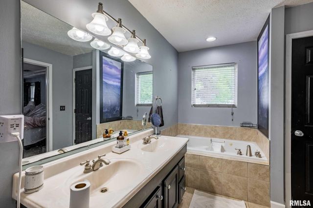 1710 George Sims Road, Marion, IL 62959