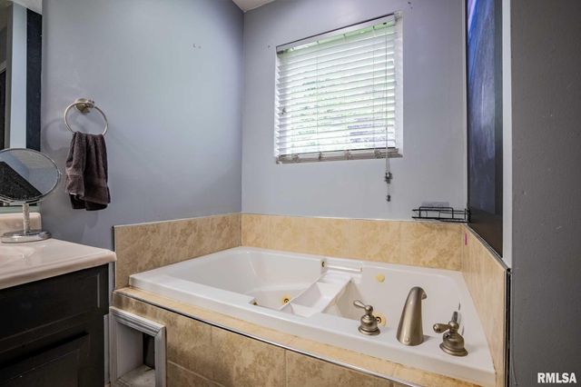 1710 George Sims Road, Marion, IL 62959