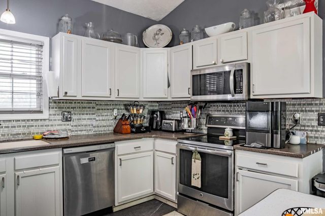 1710 George Sims Road, Marion, IL 62959