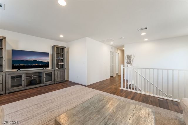 8749 Spanish Ridge Avenue, Las Vegas, NV 89148