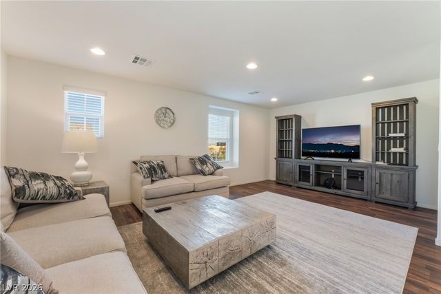 8749 Spanish Ridge Avenue, Las Vegas, NV 89148