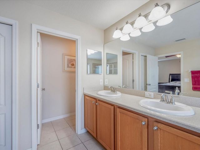5592 SUPERIOR DRIVE, Lakeland, FL 33805