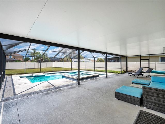 5592 SUPERIOR DRIVE, Lakeland, FL 33805