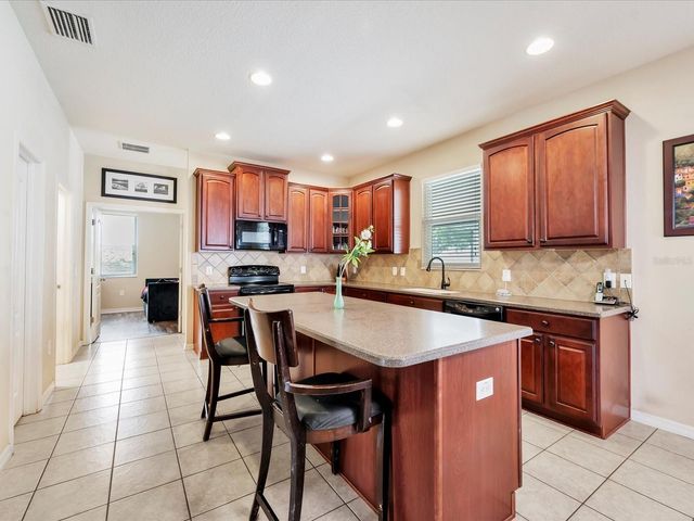 5592 SUPERIOR DRIVE, Lakeland, FL 33805
