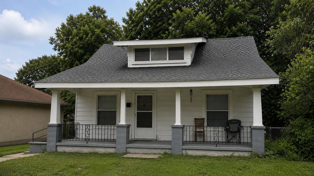 2211 N Prospect Avenue, Springfield, MO 65803