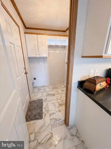 30 DEBRA CIR, Ephrata, PA 17522