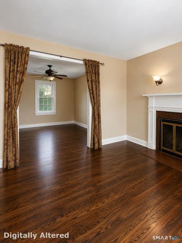 79 Fairfield Place, Fairfield, CT 06824