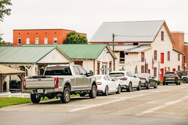 168 Brandle Rose Way, Hoschton, GA 30548