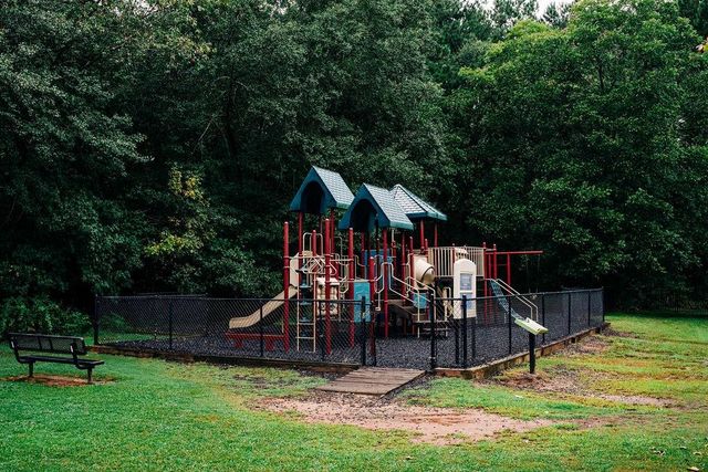 168 Brandle Rose Way, Hoschton, GA 30548