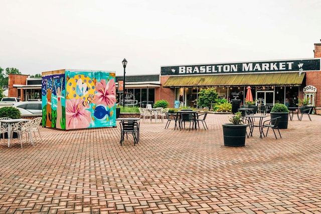 168 Brandle Rose Way, Hoschton, GA 30548