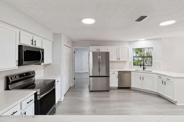 1760 Harbor Oaks Place, Merritt Island, FL 32952