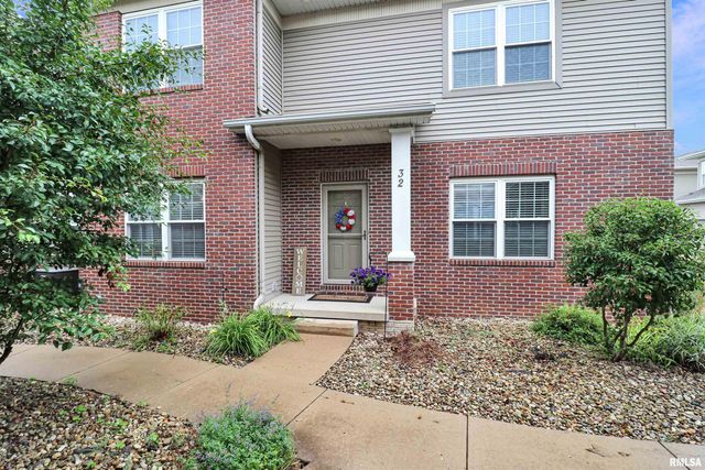 11217 N Oakwood Dr Unit 32, Peoria, IL 61615