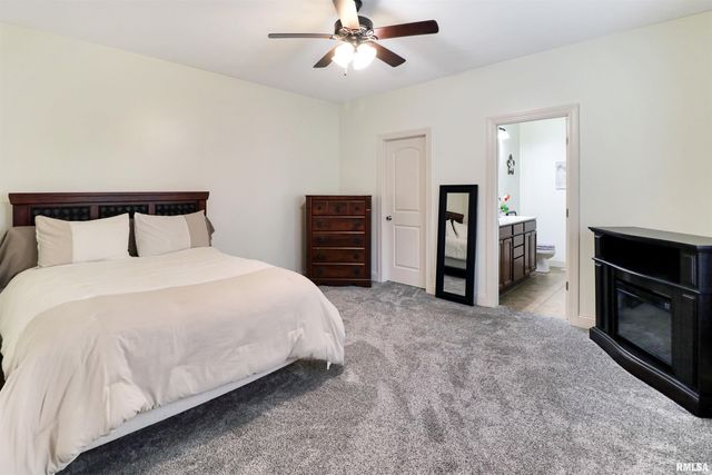 11217 N Oakwood Dr Unit 32, Peoria, IL 61615
