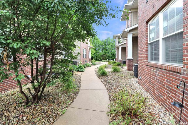 11217 N Oakwood Dr Unit 32, Peoria, IL 61615