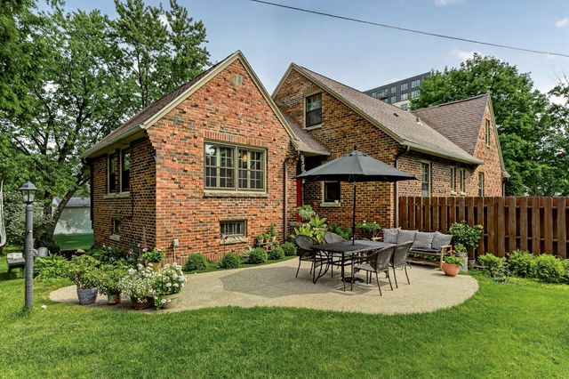 317 15th Avenue SW, Rochester, MN 55902