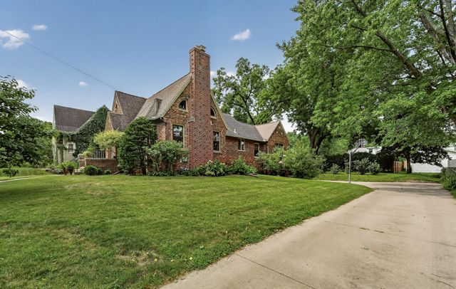 317 15th Avenue SW, Rochester, MN 55902