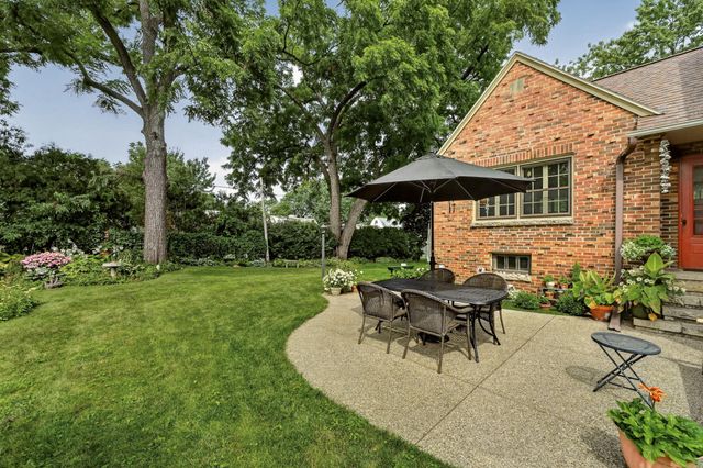 317 15th Avenue SW, Rochester, MN 55902