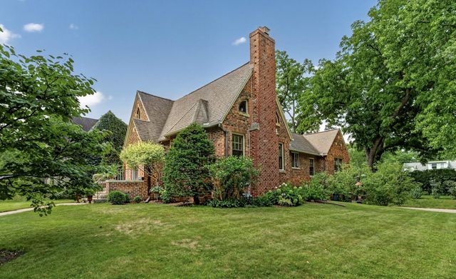 317 15th Avenue SW, Rochester, MN 55902