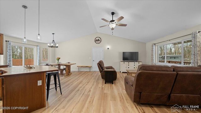 2930 N Ryahs Way, Wasilla, AK 99654