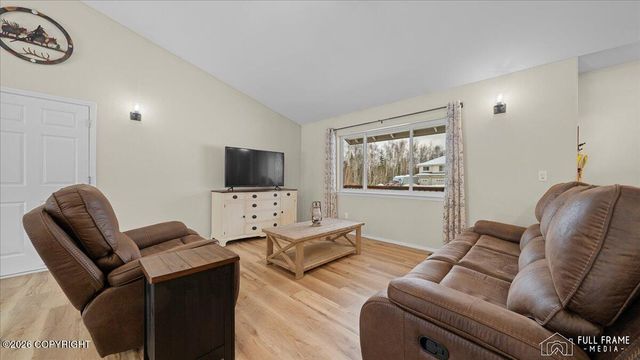 2930 N Ryahs Way, Wasilla, AK 99654