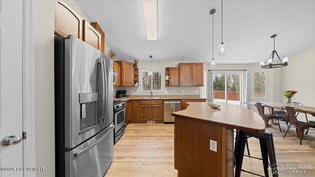 2930 N Ryahs Way, Wasilla, AK 99654