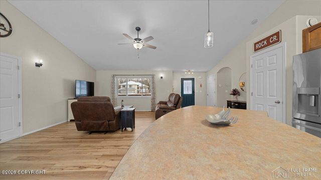 2930 N Ryahs Way, Wasilla, AK 99654