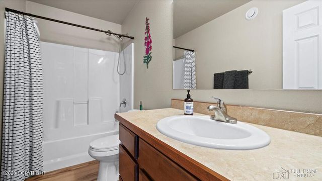 2930 N Ryahs Way, Wasilla, AK 99654