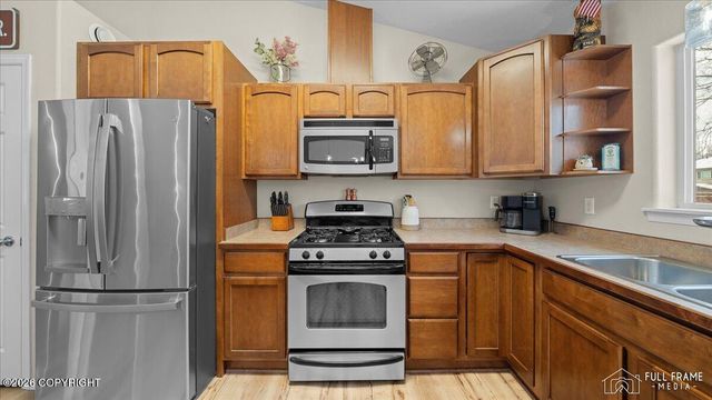 2930 N Ryahs Way, Wasilla, AK 99654