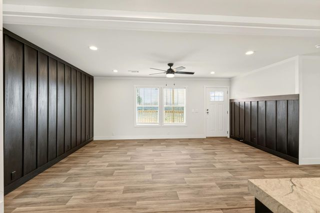 595 Old Phillipsburg Lane, Brenham, TX 77833