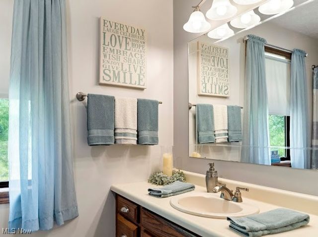 631 Short Brook, Vincent, OH 45784